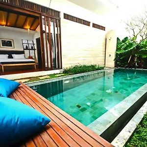 https://the-royal-bali-villas-canggu.hotelsseminyak.net